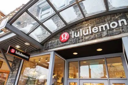 Lululemon Q1 2022 Earnings: Gross sales Rise by 88% Surpassing Estimates as Buyer Site visitors Rebounds