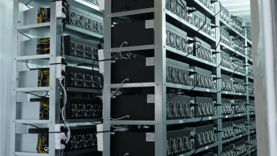 Genesis Digital Sources Purchases 10,000 Bitcoin Miners from Canaan