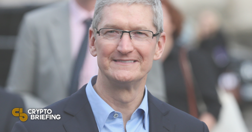 Apple CEO Tim Cook dinner Displays Cryptocurrency Investments