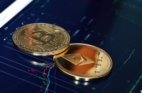 Outflows Rock Bitcoin, Ethereum In Wake Of Label Decline