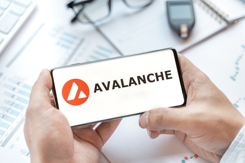 Avalanche might well well fall below $10 – Here is why