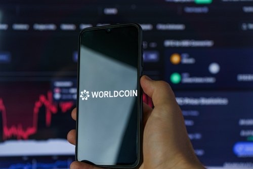 Worldcoin mark spikes amid expansion in Singapore