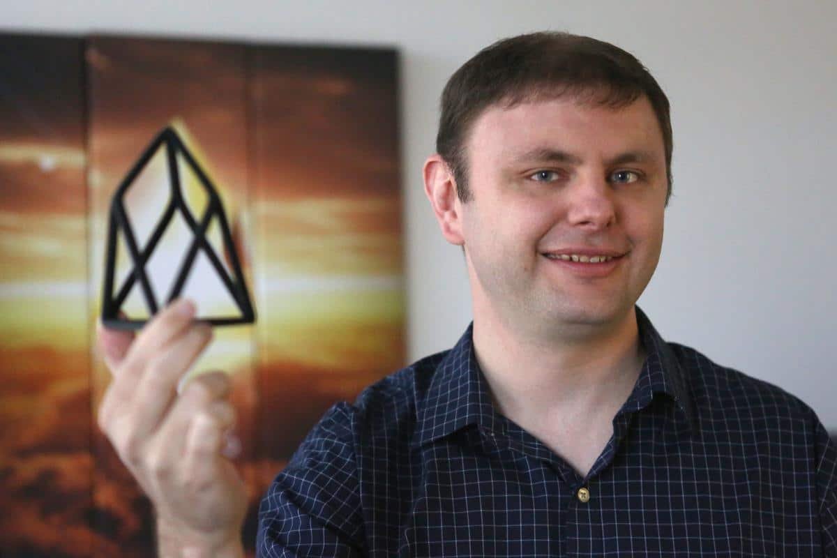 Who’s Dan Larimer? A Fast Biography on the Visionary Blockchain Architect