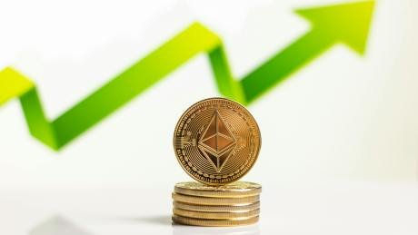 Ethereum On Edge: Can Ether Smash Via Resistance Or Stall After Rally?