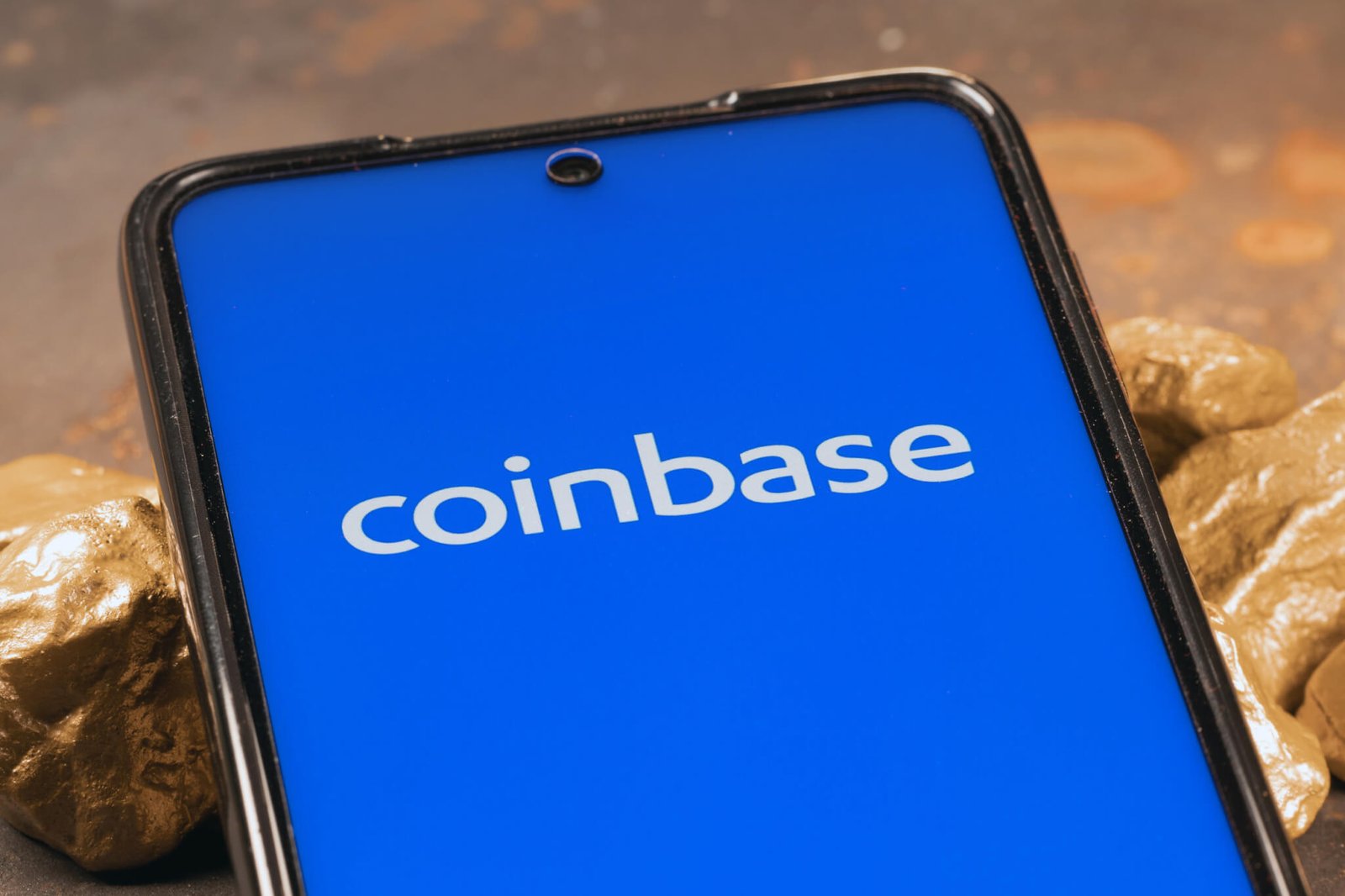 Coinbase to delist non-compliant EU stablecoins below new MiCA regulations