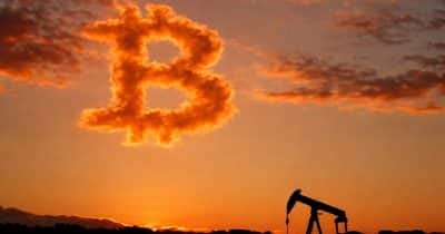 Bitcoin jumps against $69K as oil plunges 30% amid US–Iran tensions