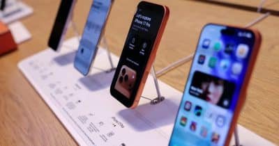 Global smartphone market faces file 14% decline amid chip shortage