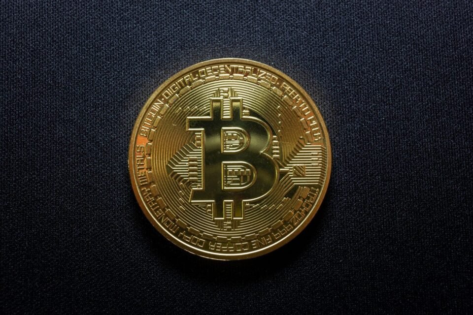 $6 Billion Gone in 30 Days: Why Traders Are Pulling Out of Bitcoin ETFs Upright Now