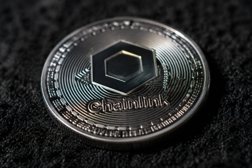 Chainlink stamp prediction: document community enhance meets bearish technicals